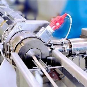 Maximizando a Eficiência na Produção: Entendendo o Papel Transformador da Extrusora Granuladora